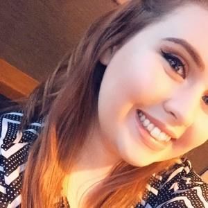 Meet your Posher, Ashlee